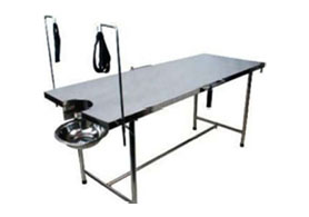 BMT 30 LABOUR COT PLAIN WITH LEG REST AND BELT